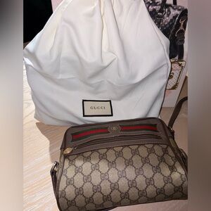 Gucci Brown and Tan Signature Logo Crossbody Bag EUC with Minor Interior